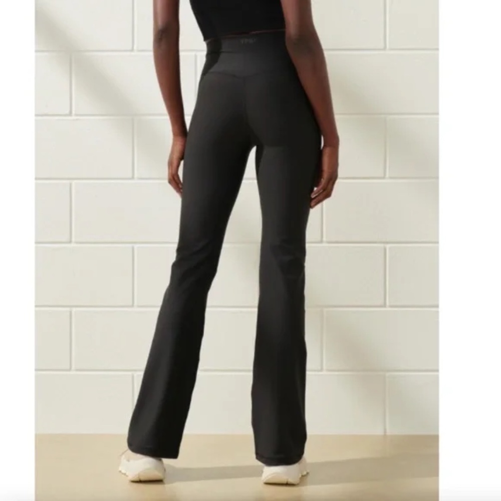 Your Personal Best YPB sculptLUX Flare Legging in black Women size XS Short - Picture 2 of 5